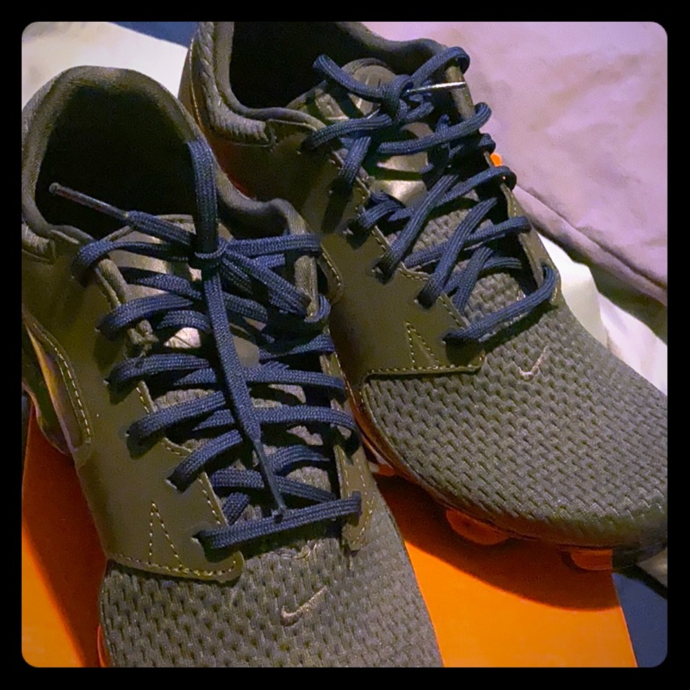 New vapormax shoes grey with blue laces.